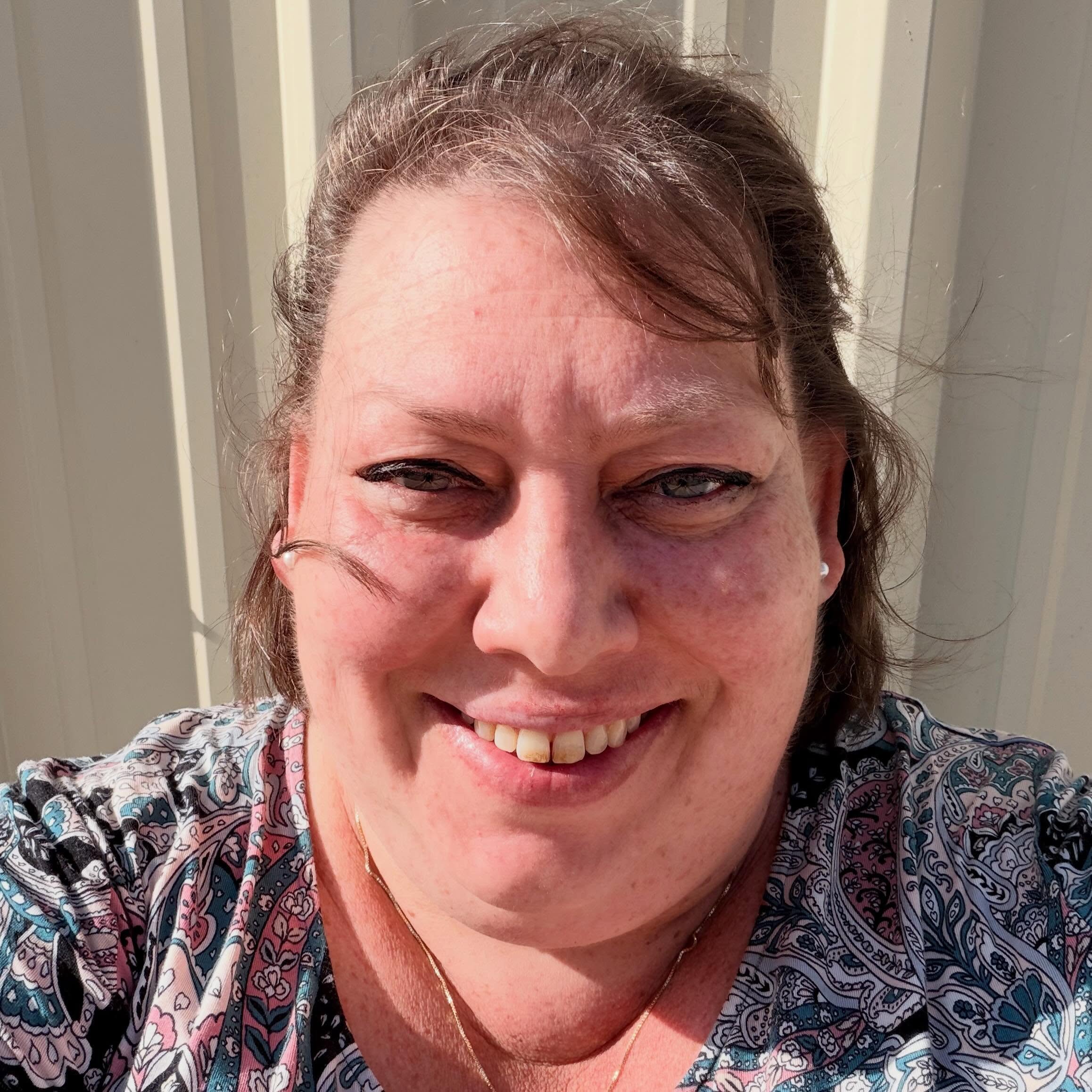 Sitting outside waiting for today’s class to start! Getting some sun and just rejoicing in the fact that I can have the opportunity to do such amazing things like this!

#StitchTheDitch #blessed #grateful #bloomingtogether #LegallyScented